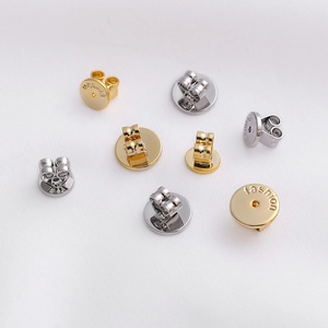 Fermoirs de boucles d'oreilles papillon et supports à disque dorés et argentés