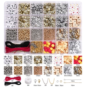 Kit de Pulsera y Collar de Cuentas de Alfabeto Arcilla Polimérica Set de Joyería DIY Hecho a Mano Con Dijes de Metal para Niños Adultos