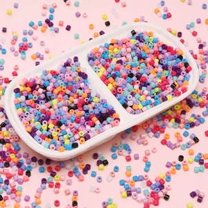 Bunte 4mm Acrylperlen Set für DIY Schmuckherstellung in verschiedenen Pastelltönen