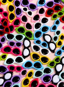 Colorful cat-eye acrylic mini sunglasses for doll DIY crafts and plush toy decorations