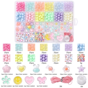 Kit de création de bijoux DIY avec perles colorées et fils élastiques en 24 cases