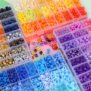 Kit perline fai-da-te in scatola a 24 scomparti per gioielli e bracciali fatti a mano