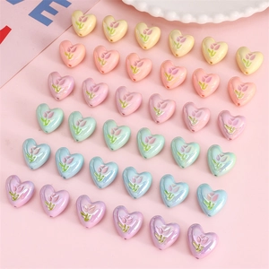 Perles coeur en acrylique nacré avec relief tulipe pour création de bijoux DIY
