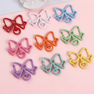 Crochet de Porte-clés Pivotant avec Fermoir Mousqueton en Forme de Cœur et Nœud en Métal Accessoires de Porte-clés en Alliage Couleur Bonbon