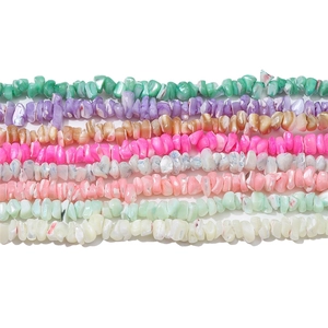 Cuentas de concha irregulares en varios colores para creación de joyería artesanal
