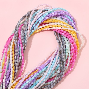 Bunte 3x5mm Perlglanz-Muschelperlen in verschiedenen Farben für DIY-Schmuckherstellung