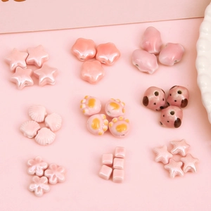 Collection de perles en céramique rose avec pattes de chat et cœurs pour bijoux DIY
