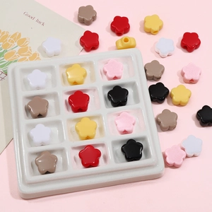 Perles de fleurs en acrylique colorées pour la fabrication de bijoux DIY et accessoires