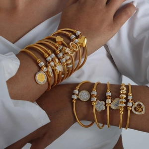 Bracciale a Catena in Acciaio al Titanio alla Moda per Donna Placcato Oro Argento Cuore Stella Albero della Vita Gioielli