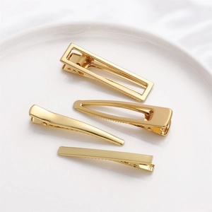 Vierteiliges 14K vergoldetes Haarklammer-Set mit geometrischen Hohl- und Solid-Designs