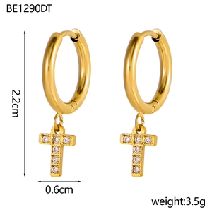 Detail view of 18K gold plated earring with T pendant showing 2.2cm height and weight