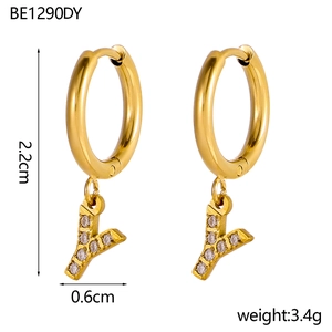 Detailed size parameters of 18K gold letter Y earrings with paved cubic zirconia