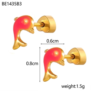 Dimensions des boucles d'oreilles dauphin 0,6 cm de large et 0,8 cm de haut en or et rose