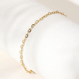 Bracelet élégant à maillons cœur en acier inoxydable plaqué or 14K pour femme