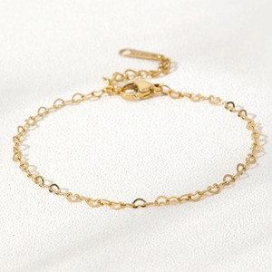 Bracelet chaîne à cœurs en acier inoxydable plaqué or 14K avec fermoir réglable et pampille
