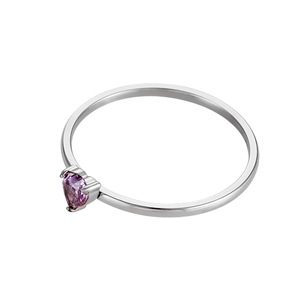 Minimalist silver stainless steel ring featuring a heart-shaped purple zircon stone