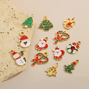 Lot de 11 breloques de Noël en émail avec Père Noël, renne et sapins de fête