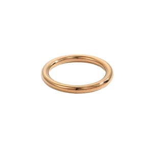 Minimalistischer, breit bandiger Ring aus roségoldenem Edelstahl mit poliertem PVD-Finish