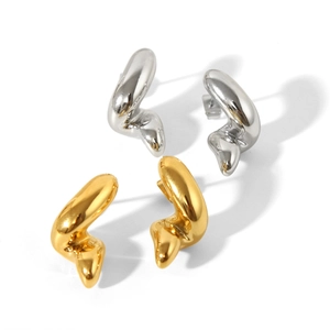 Boucles d'oreilles géométriques torsadées minimalistes en or et argent plaqué or 18K