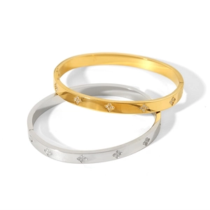 Polished gold and silver bangle set with CNC zircon clover motifs and sparkling accents
