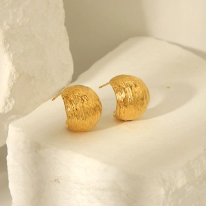 French vintage 18K gold plated stainless steel C-shape earrings with hammered texture