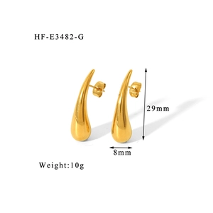 Detailed view of 29mm chunky teardrop earrings in 18K gold plated titanium steel with dimensions