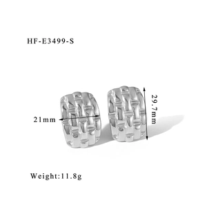 Silver earrings with woven texture detail, 21mm width and 29.7mm height view