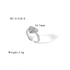 Detail of silver heart ring with lava texture showing dimensions 10.7mm and 3.4g weight