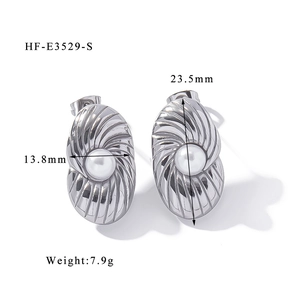 Specifiche dettagliate delle dimensioni degli orecchini di perle con trama a spirale
