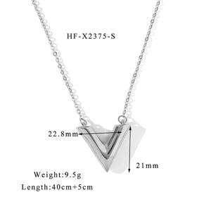 Détails des dimensions du collier pendentif en V avec mesures de taille et de poids