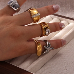 18K Gold Plated Stainless Steel Rings For Women Geometric Starfish Heart Rhinestone Inlaid Wide Band Fashion Jewelry Finger Rings