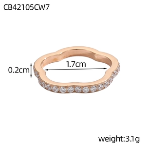 Detail view of 18K gold plated wavy flower ring showing dimensions and 3.1g weight