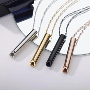 Collares de respiración de acero inoxidable pulido en plata oro rosa y negro para meditar