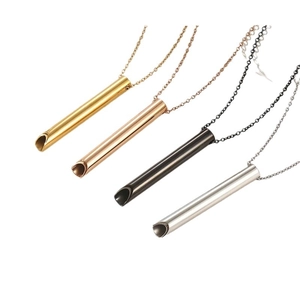 Collares con silbato de respiración en oro, oro rosa, plata y negro para meditación