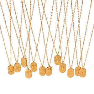 Collares de acero dorado con colgantes ovalados del zodiaco y circonitas brillantes