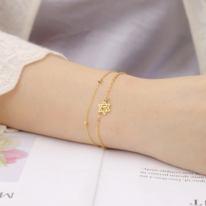 Bracelet double couche plaqué or 18 carats avec étoile de David et pendentif Chai