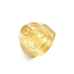 Anillo de sello chapado en oro de 18K con medalla de San Benito y relieve religioso