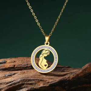 Collier en acier inoxydable doré avec pendentif mère et enfant orné de zircons cubiques