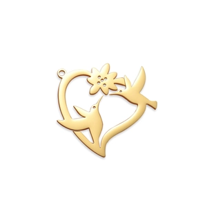 Pendentif colibri coeur creux doré avec détail de fleur en acier inoxydable
