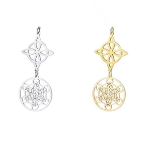 Orecchini a pendente nodo celtico e cubo di Metatron in finitura oro e argento