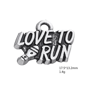 Antiek zilveren Love to Run sportbedeltje met schoenafdruk voor DIY sieraden maken