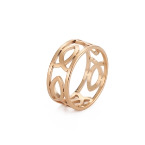 Anillo moderno con patrón de pez hueco en acero inoxidable oro rosa con diseño geométrico