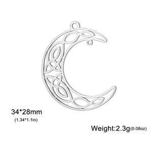 Detailansicht vom 34x28mm Silbermond-Anhänger mit keltischem Knoten-Design