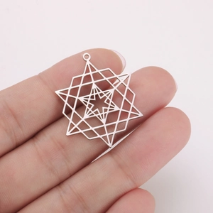 Pendentif étoile géométrique minimaliste en acier titane plaqué or 18K couleur argent