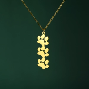 Collana in acciaio inossidabile dorato con ciondolo verticale lucido a tre zampe