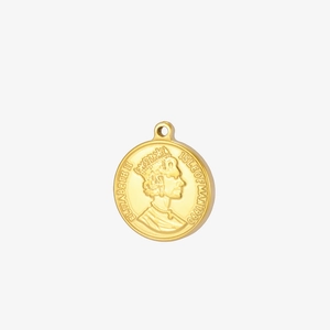 Rilievo dettagliato del ciondolo a moneta in acciaio inossidabile placcato oro 18k Elizabeth II