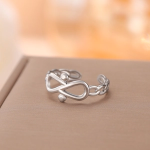 Verstellbarer Infinity-Ring aus silbernem Edelstahl mit Kettenmuster-Oberfläche