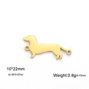 Ciondolo bassotto in acciaio inossidabile dorato lucido con dimensioni 10x22mm