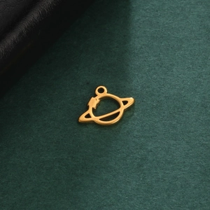 Polished 18K gold-plated titanium steel Saturn planet pendant for DIY jewelry making