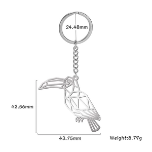 Porte-clés pic-vert en acier inoxydable avec design géométrique creux sur fond blanc